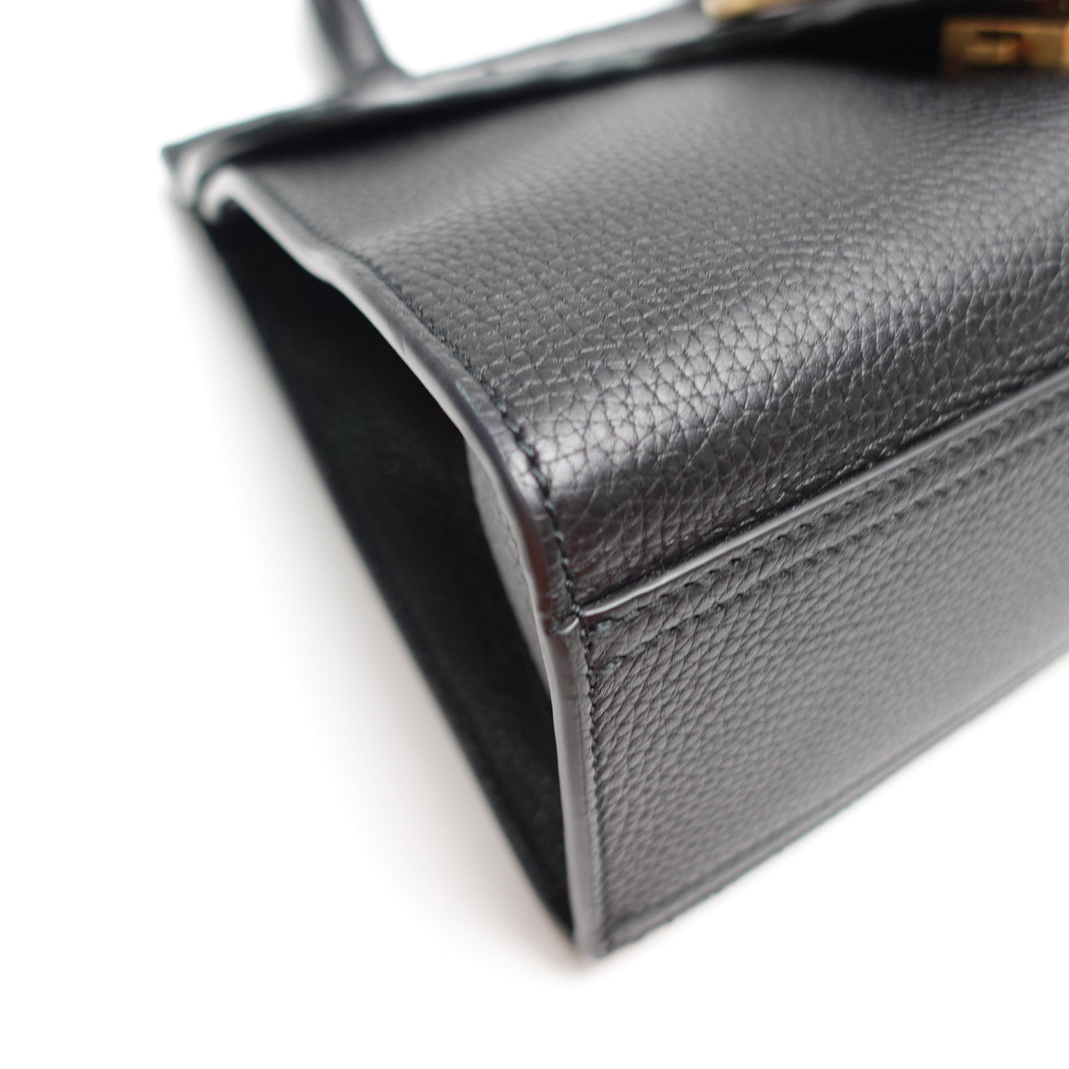 Gucci GG Marmont Black Calfskin Leather Shoulder Bag T10447621