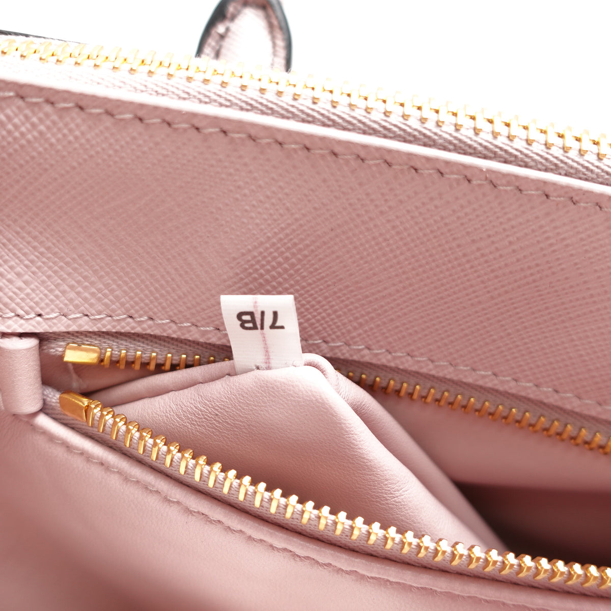 Pre-Owned Prada Galleria Small Pink&Black Saffiano Shoulder Bag T10447943