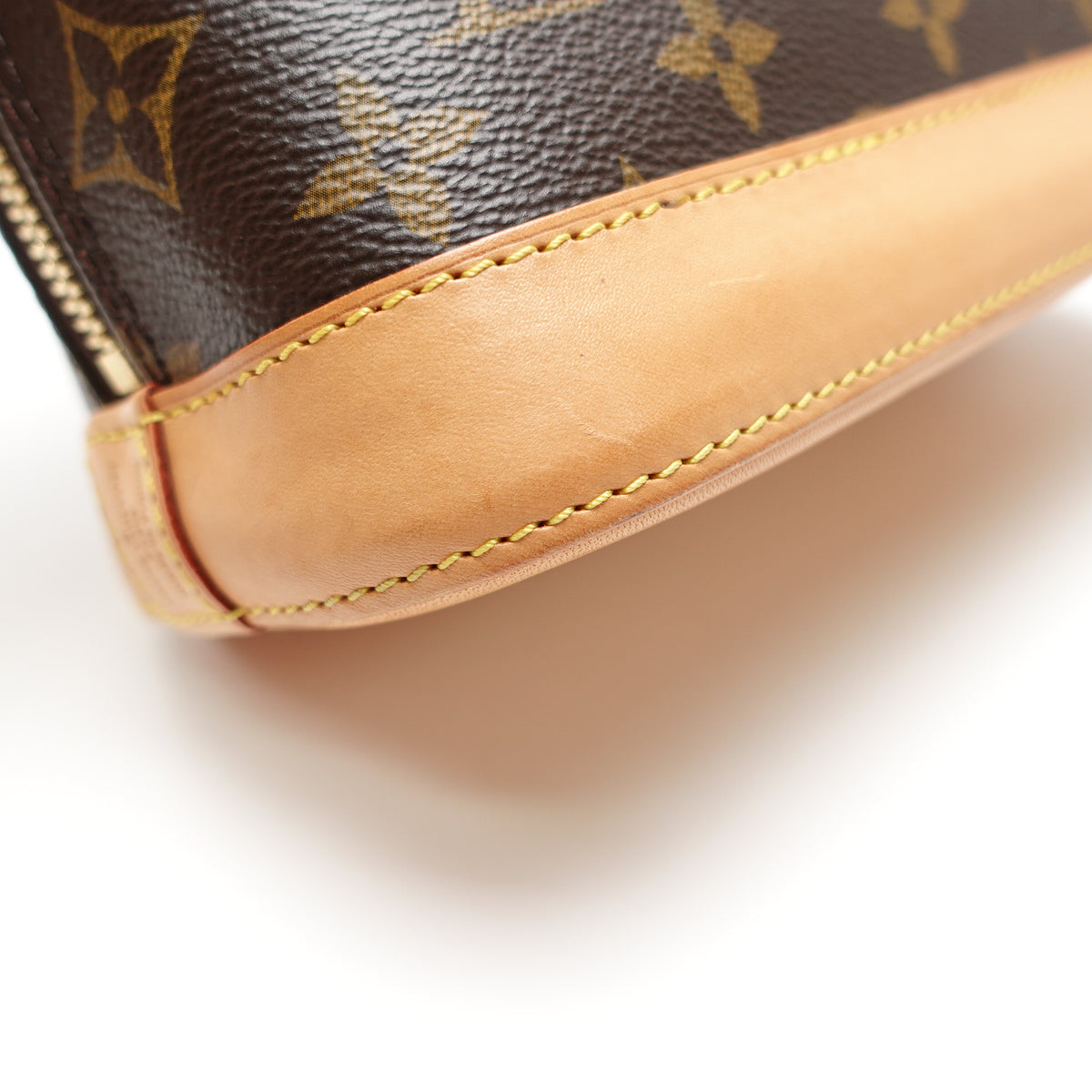 Pre-Owned Louis Vuitton Alma BB Brown Monogram Canvas Shoulder Bag T10452243