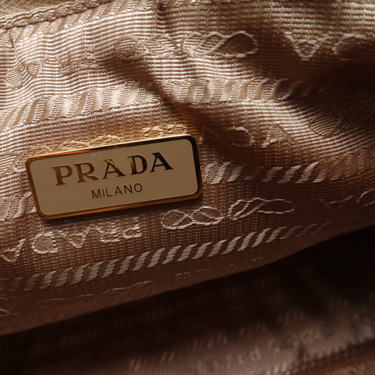 Prada Re-Edition 2005 Pink&Yellow Raffia Shoulder Bag T10456822