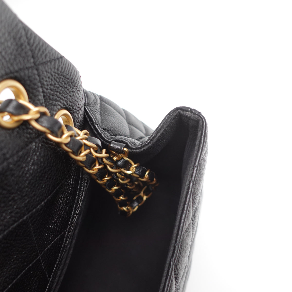 Pre-Owned Chanel Classic Flap Black Calfskin Leather Shoulder Bag T10458439