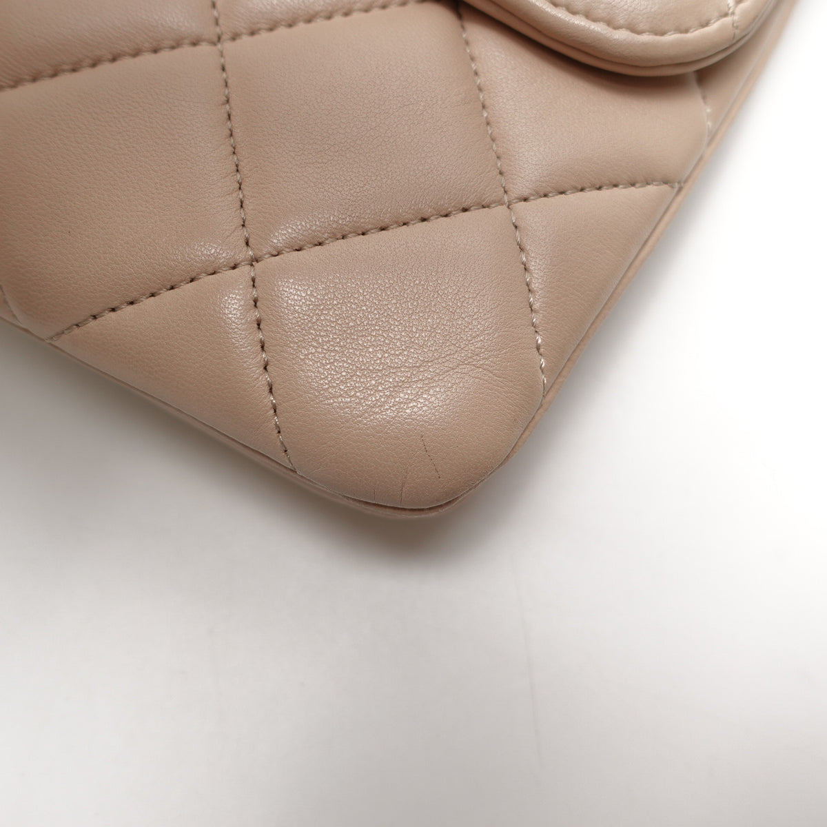 Pre-Owned Chanel Trendy CC Beige Lambskin Leather Shoulder Bag T10462222