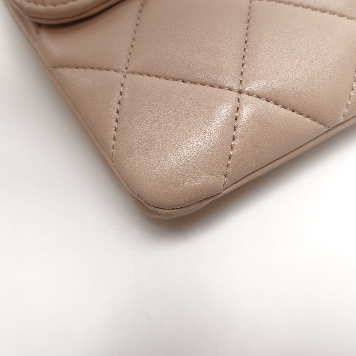 Pre-Owned Chanel Trendy CC Beige Lambskin Leather Shoulder Bag T10462222