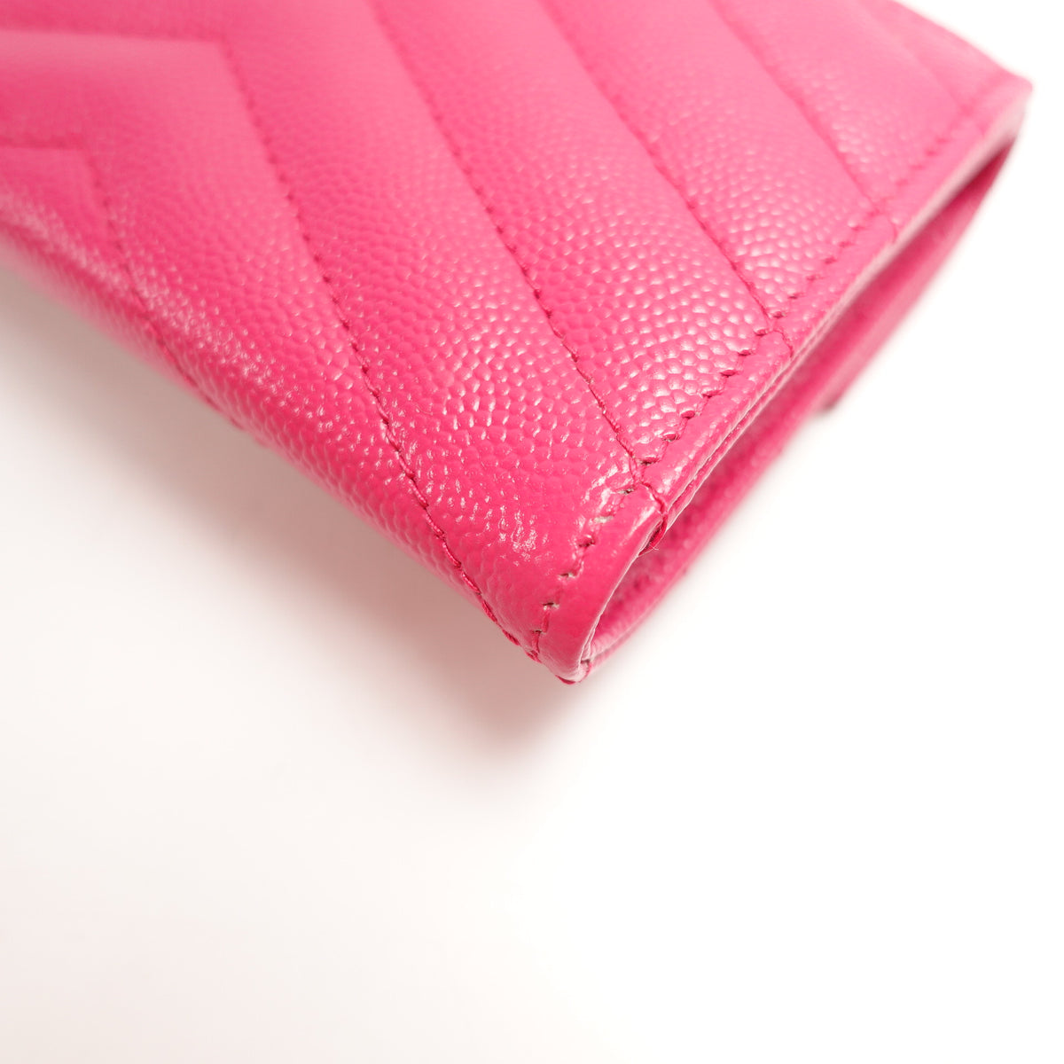 Pre-Owned Saint Laurent Le Monogram Me Fuchsia Calfskin Leather Wallet T10462841