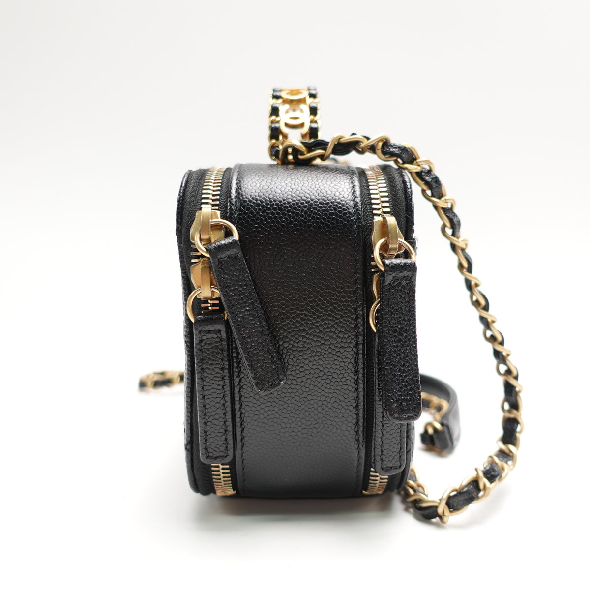 Pre-Owned Chanel Black Caviar Shoulder Bag T10463907