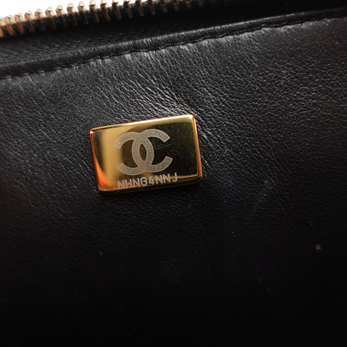 Pre-Owned Chanel Black Caviar Shoulder Bag T10463907