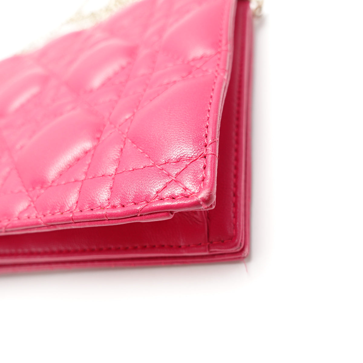 Pre-Owned Dior Lady Fuchsia Lambskin Leather Woc Bag T10464259