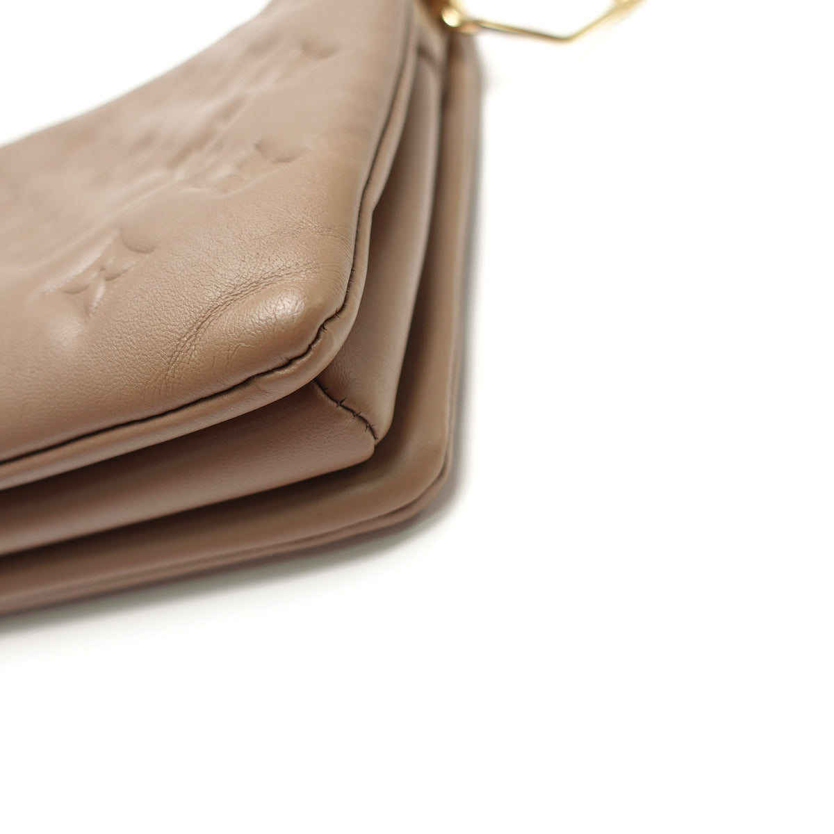 Pre-Owned Louis Vuitton Coussin Brown Lambskin Leather Shoulder Bag T10464164