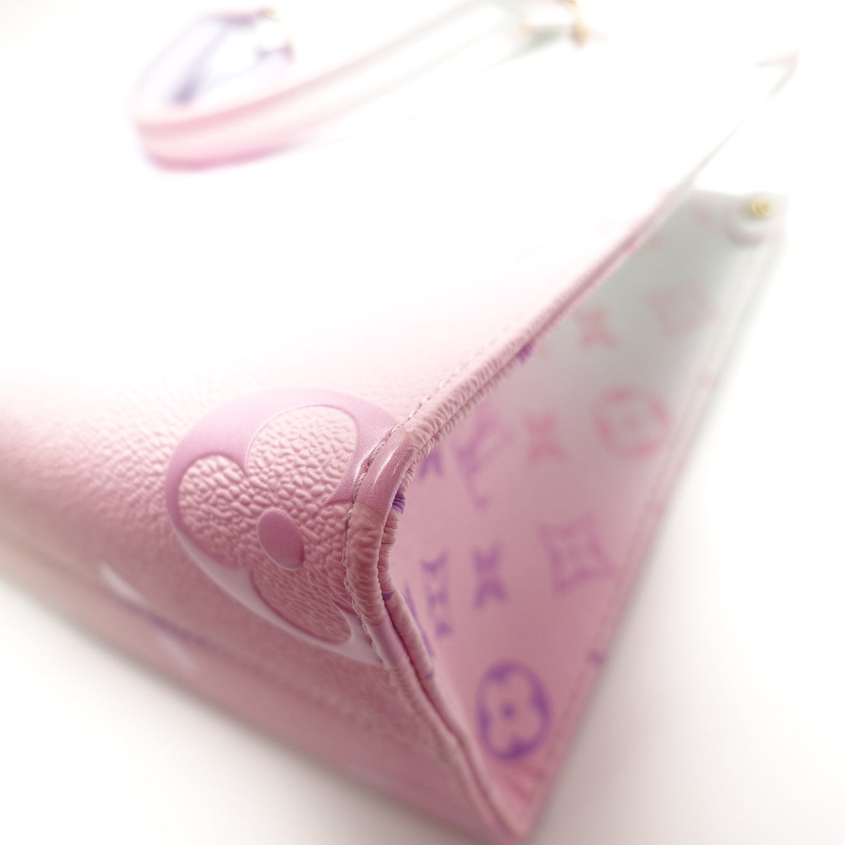 Pre-Owned Louis Vuitton Onthego PM Pink Canvas Shoulder Bag T10464661