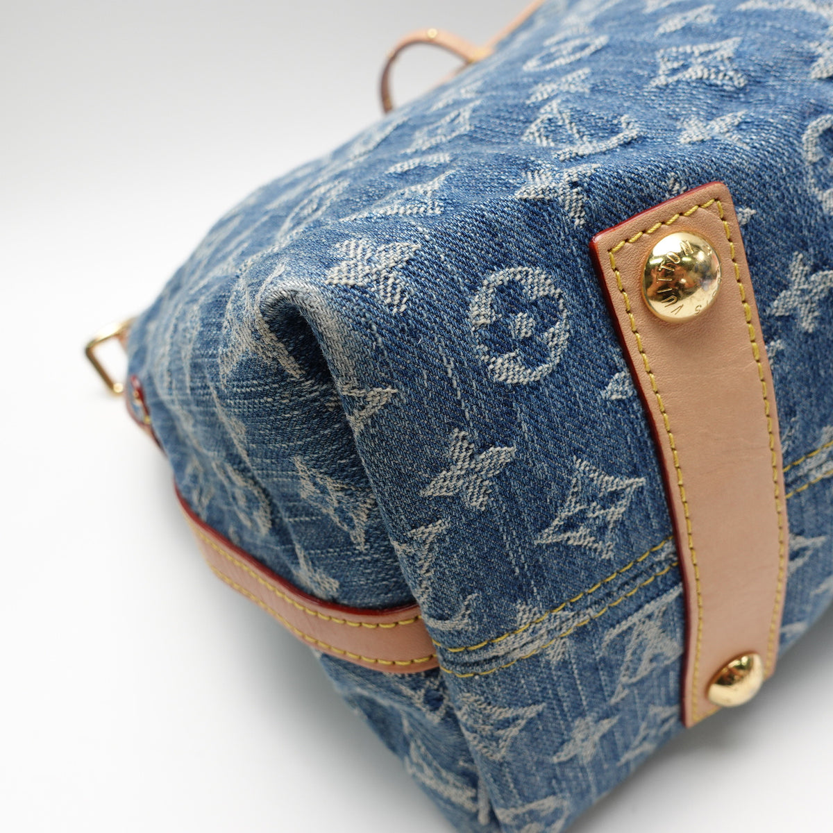 Pre-Owned Louis Vuitton Carryall W/P Blue Denim Shoulder Bag T10464424