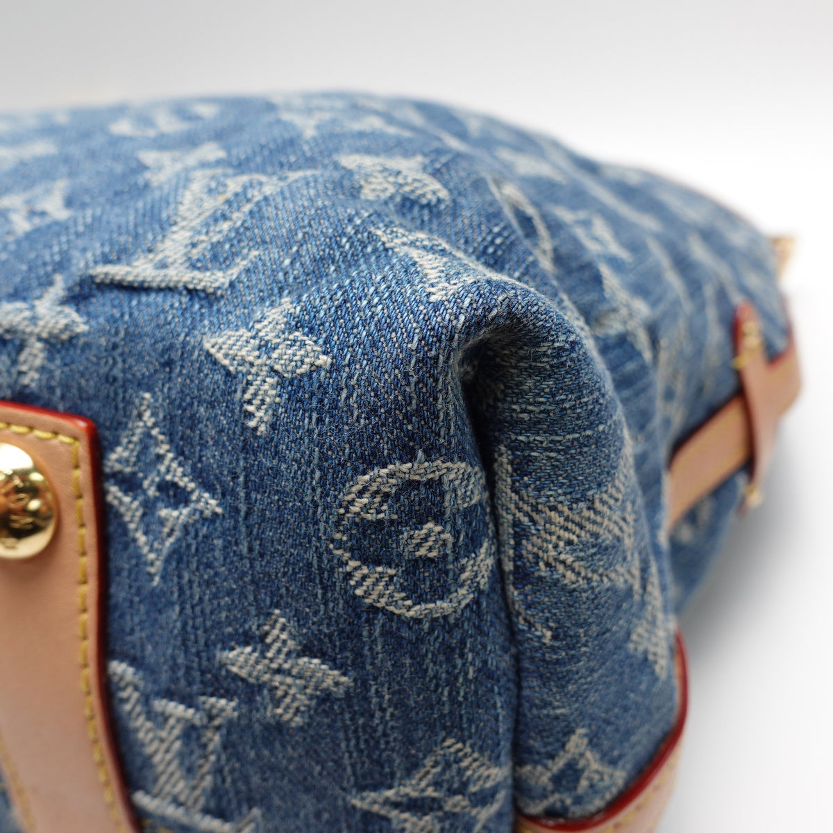 Pre-Owned Louis Vuitton Carryall W/P Blue Denim Shoulder Bag T10464424