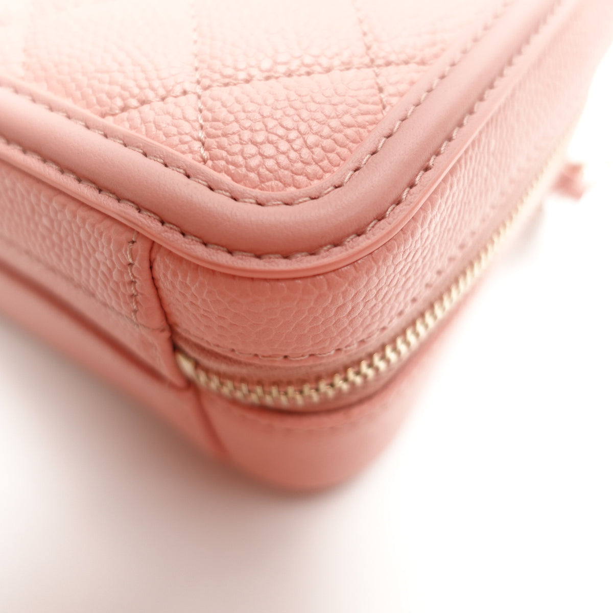Pre-Owned Chanel Vanity Case Pink Caviar Shoulder Bag T10465764