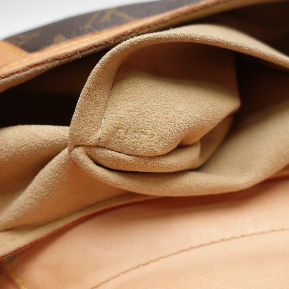 Pre-Owned Louis Vuitton Leonor Brown Coated Canvas Shoulder Bag T10465220
