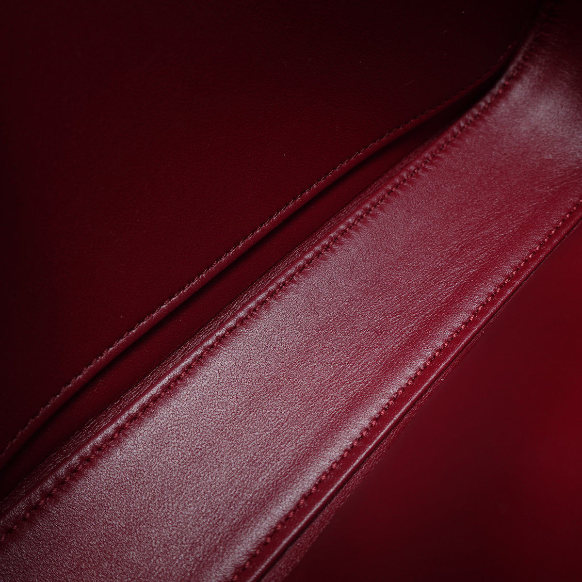 Pre-Owned Celine Triomphe Burgundy Calfskin Leather Shoulder Bag T10466629