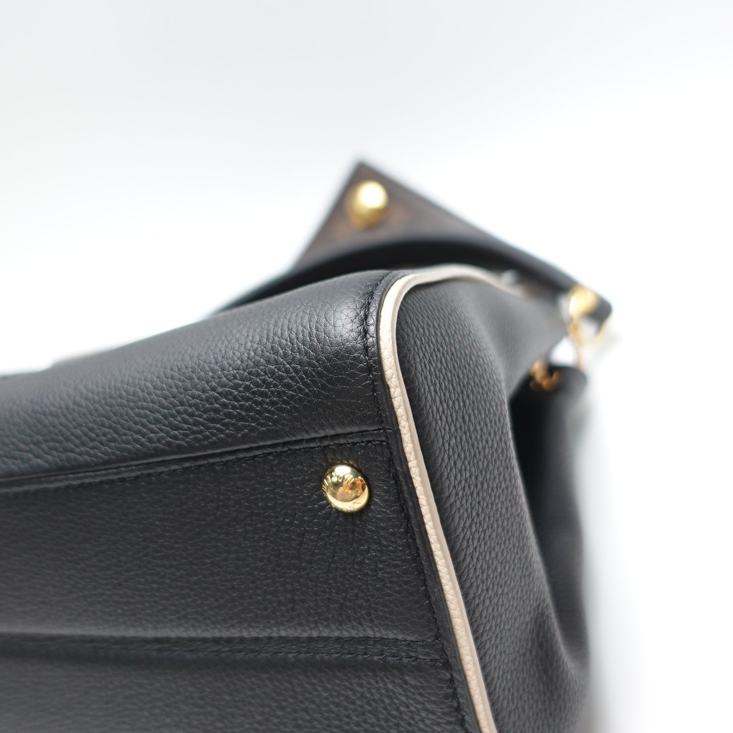 Pre-Owned Louis Vuitton Double V Black&Brown Monnogram Canvas&Calfskin Leather Shoulder Bag T10468134