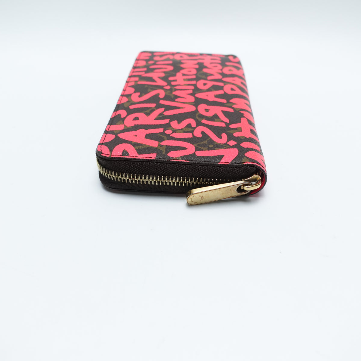 Pre-Owned Louis Vuitton Zipper Pink Canvas Wallet T10468632
