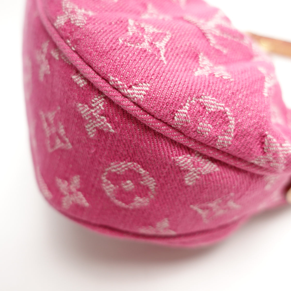 Pre-Owned Louis Vuitton Valley Fuchsia Denim Shoulder Bag T10467898