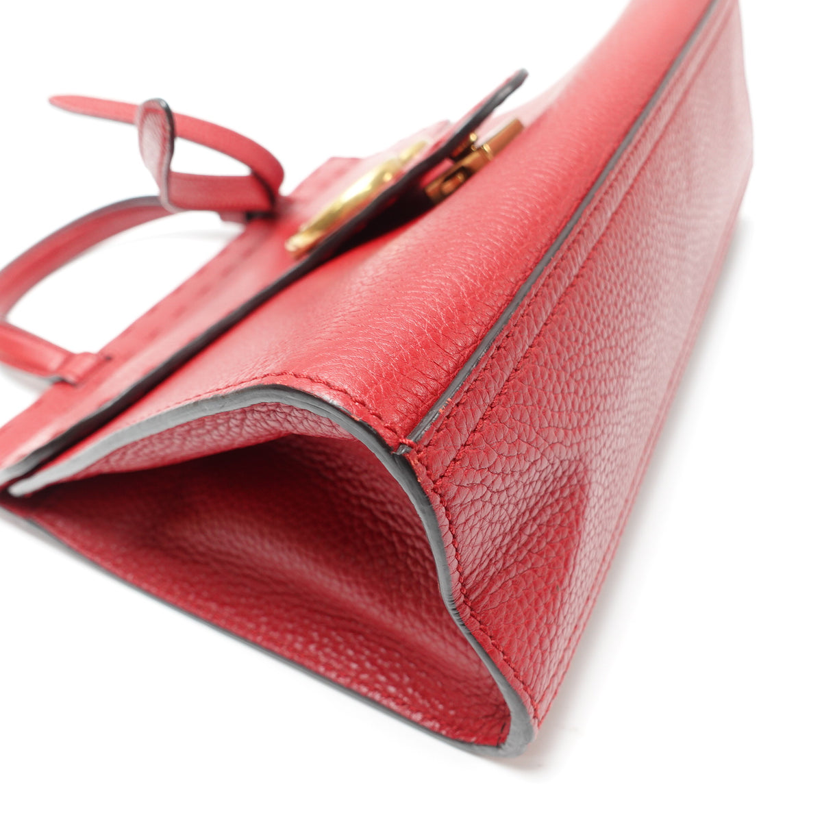 Gucci GG Marmont Red Calfskin Leather Shoulder Bag T10468880