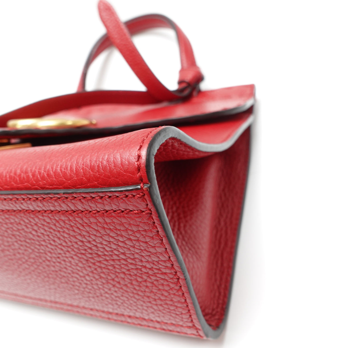 Gucci GG Marmont Red Calfskin Leather Shoulder Bag T10468880