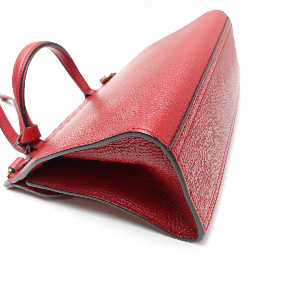 Gucci GG Marmont Red Calfskin Leather Shoulder Bag T10468880