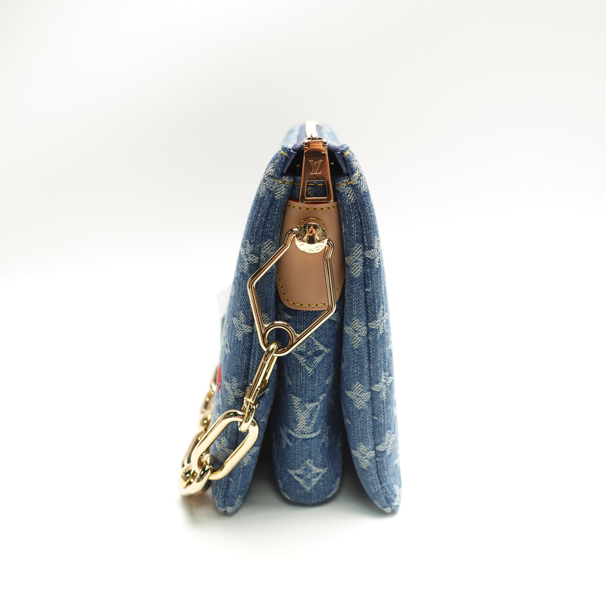 Pre-Owned Louis Vuitton Coussin PM Blue Denim Shoulder Bag T10470754
