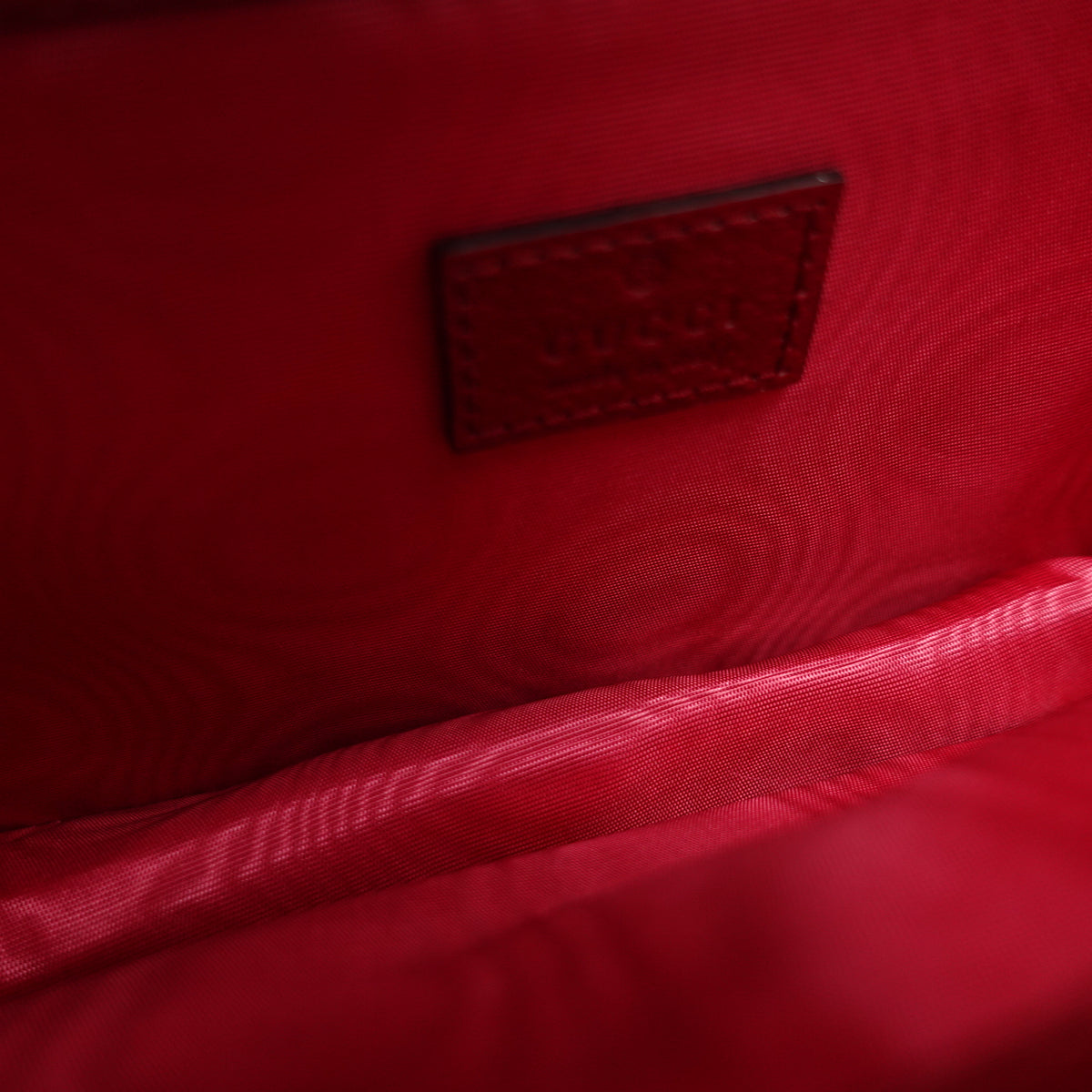 Pre-Owned Gucci Dionysus Red Sequin Shoulder Bag T10470757