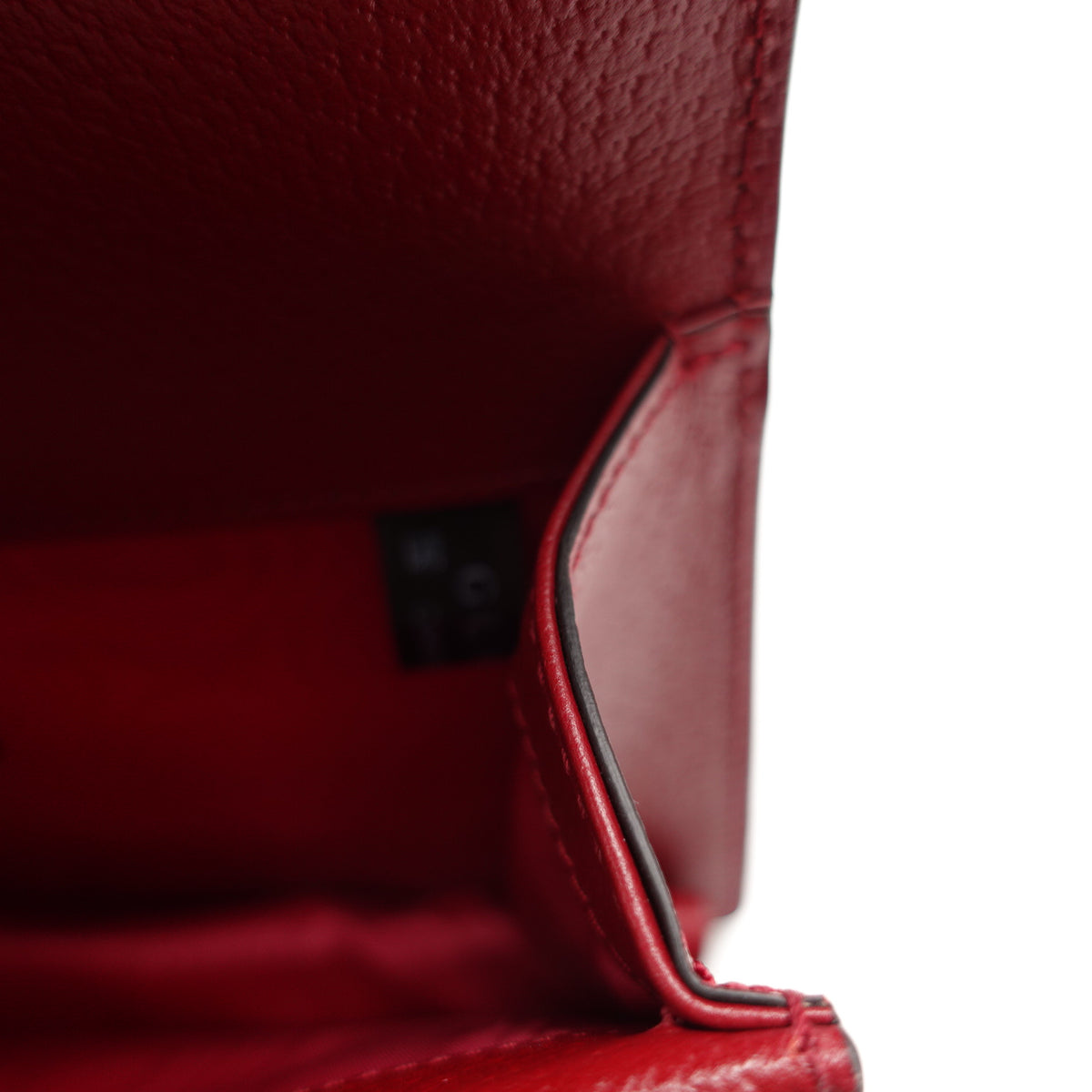 Pre-Owned Gucci Dionysus Red Sequin Shoulder Bag T10470757