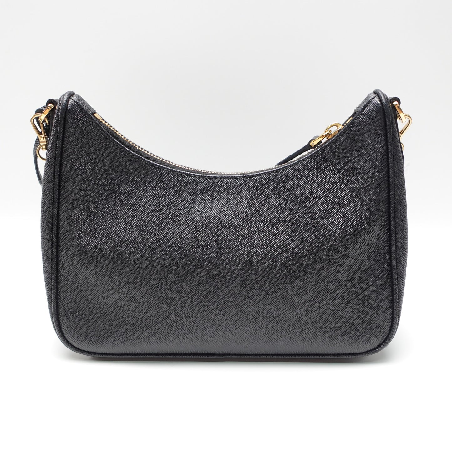 Pre-Owned Prada Re-Edition 2005 Black Saffiano Shoulder Bag T10470679