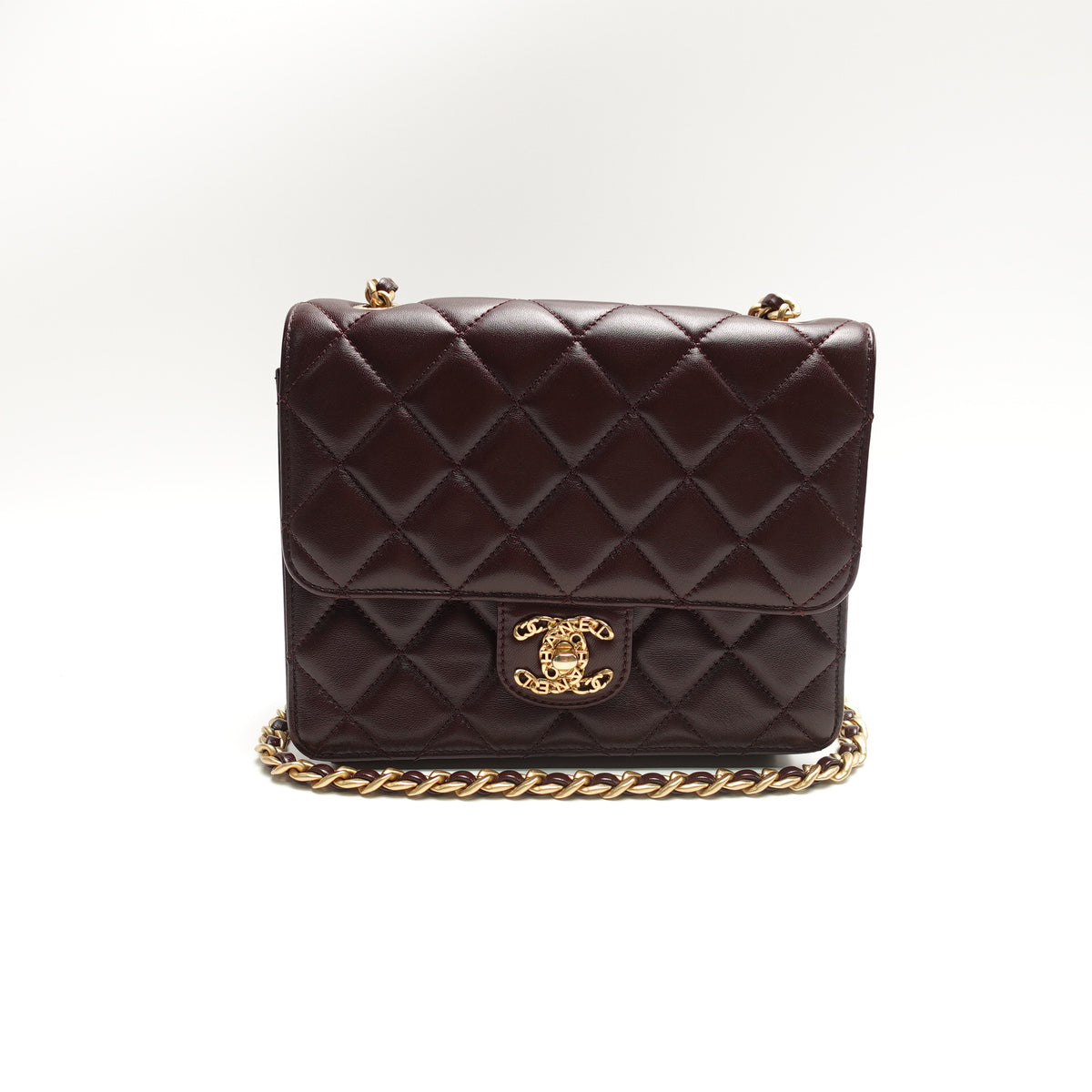 Pre-Owned Chanel Burgundy Lambskin Leather Shoulder Bag T10471351