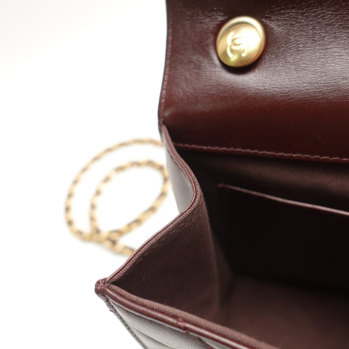 Pre-Owned Chanel Burgundy Lambskin Leather Shoulder Bag T10471351