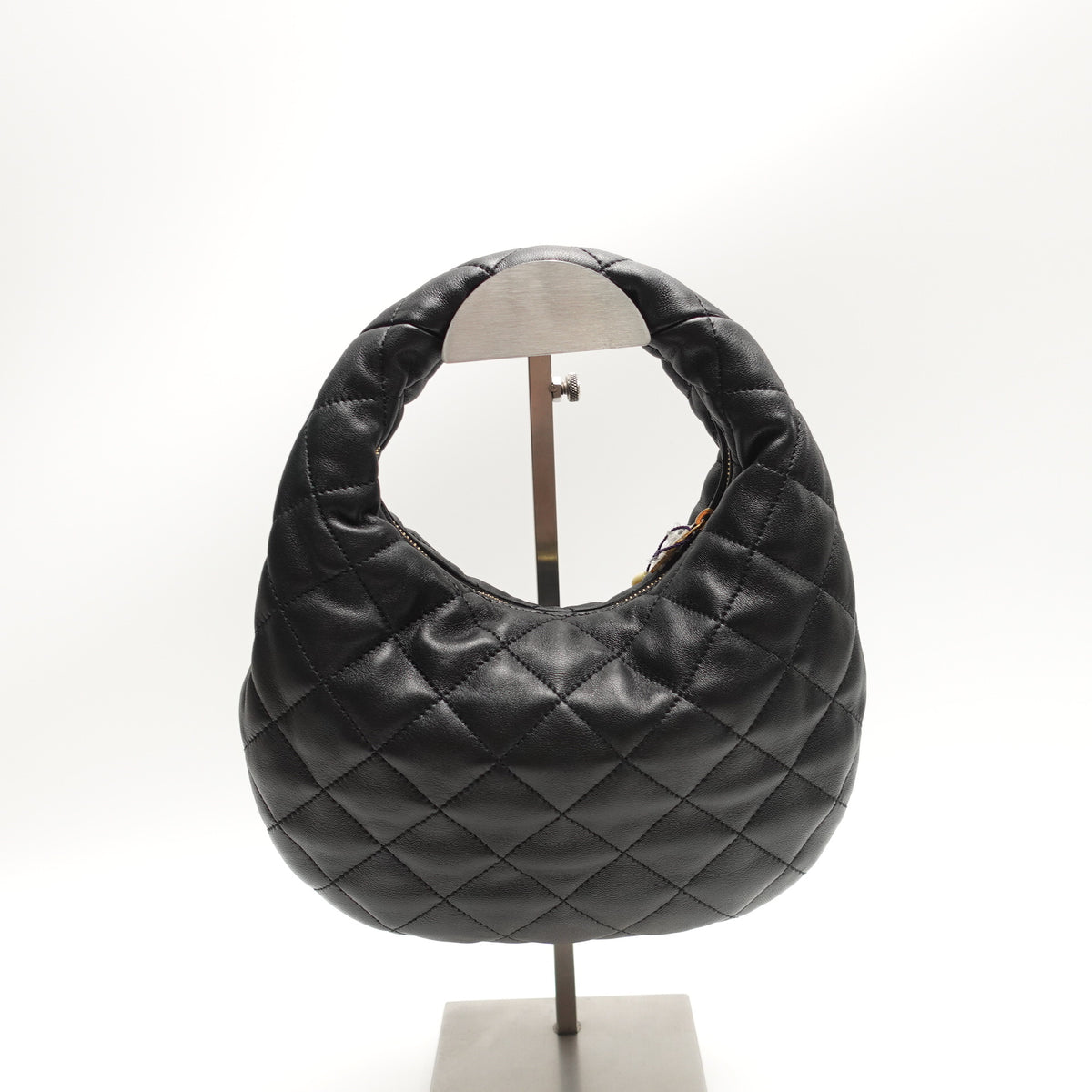 Pre-Owned Saint Laurent Icarino Black Lambskin Leather Tote Bag T10471982