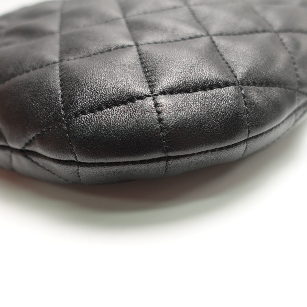 Pre-Owned Saint Laurent Icarino Black Lambskin Leather Tote Bag T10471982