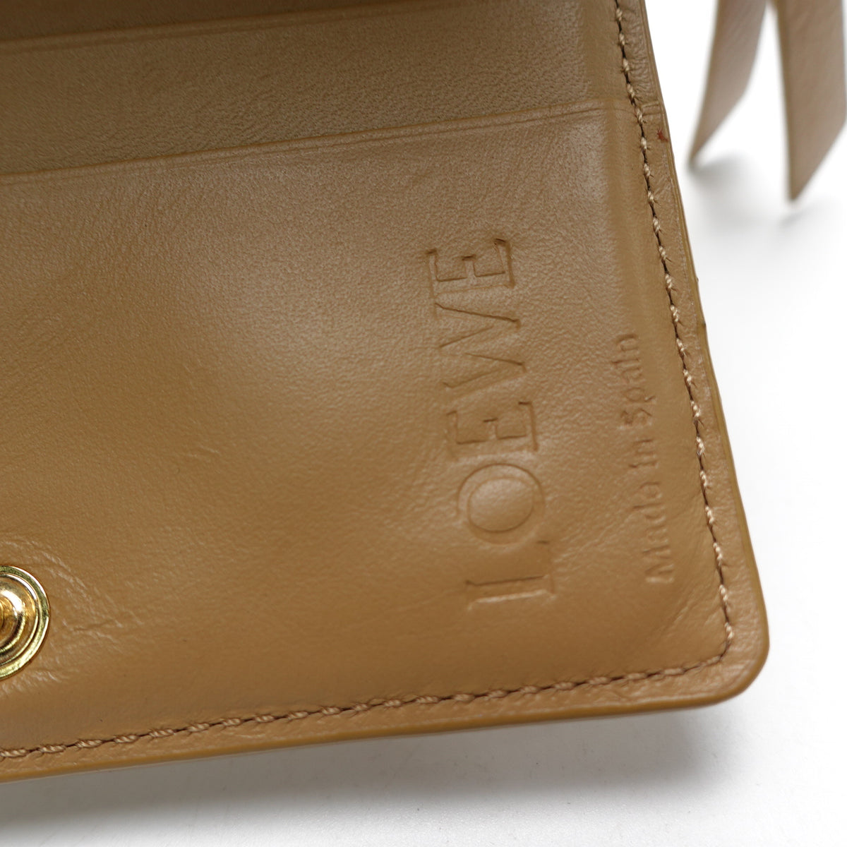 Pre-Owned Loewe Brown Calfskin Leather Wallet T10471774