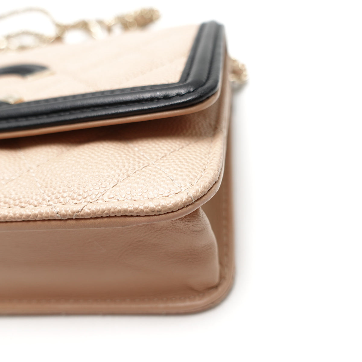 【DEAL】Pre-Owned Chanel Vanity Case Woc Milk Tea Caviar Shoulder Bag T10478638
