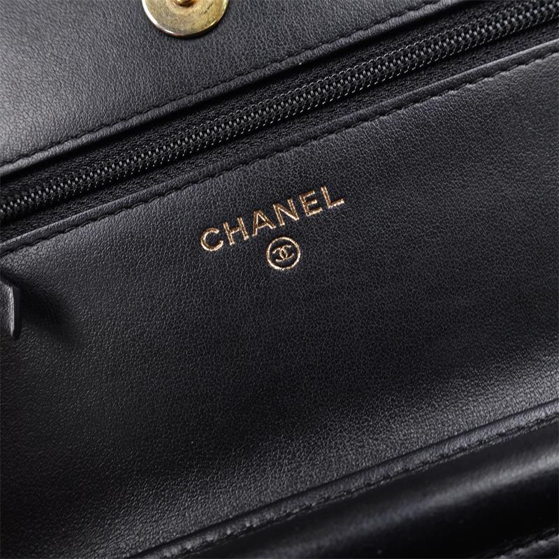 Pre-owned Chanel Black Calfskin Shoulder Bag