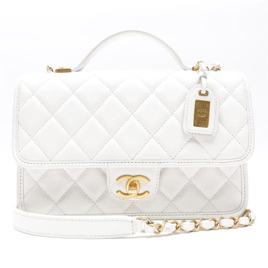 Pre-owned Chanel White Calfskin Shoulder Bag