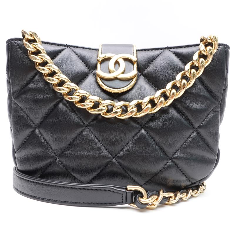 Pre-owned Chanel Black Calfskin Shoulder Bag