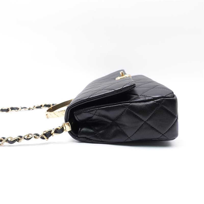 Pre-owned Chanel Black Calfskin Shoulder Bag