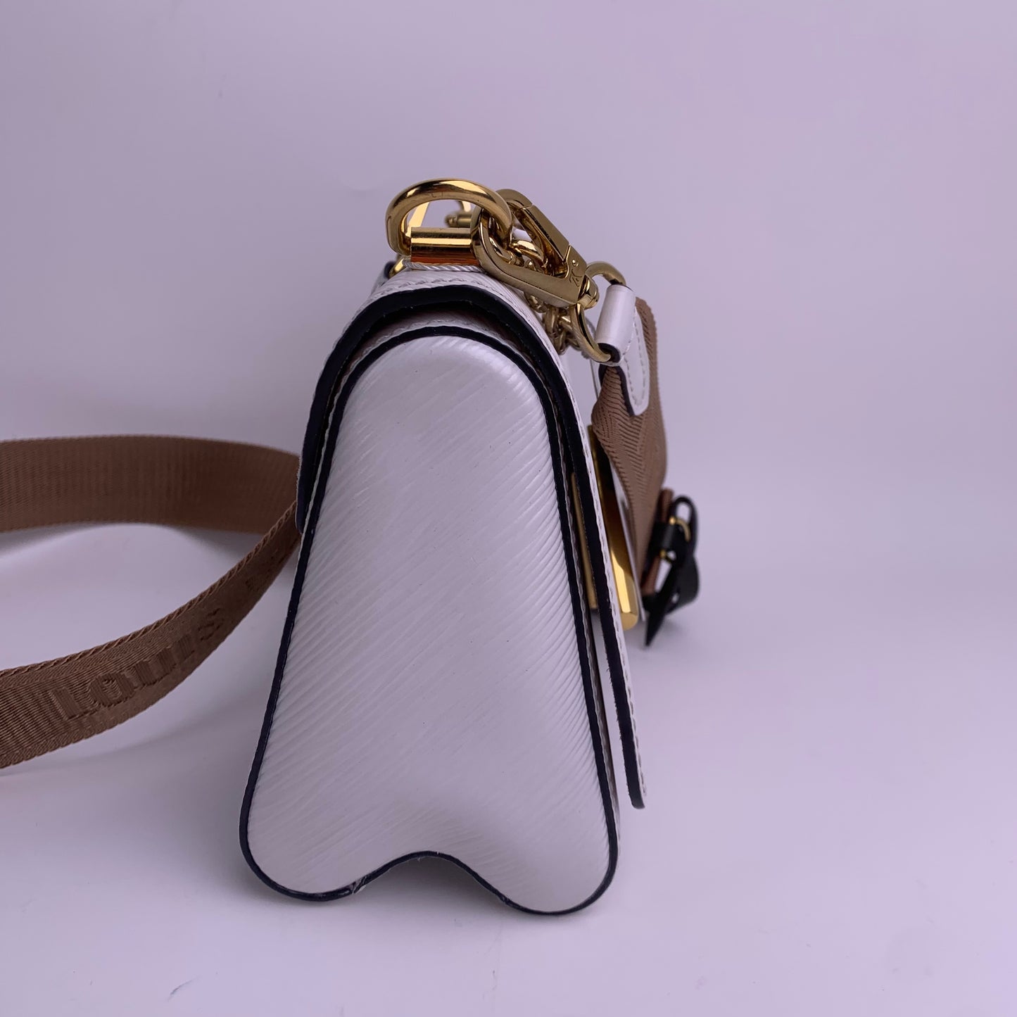 Pre-owned Louis Vuitton EPI Shoulder Bags Twist White Shoulder Bag-HZTT