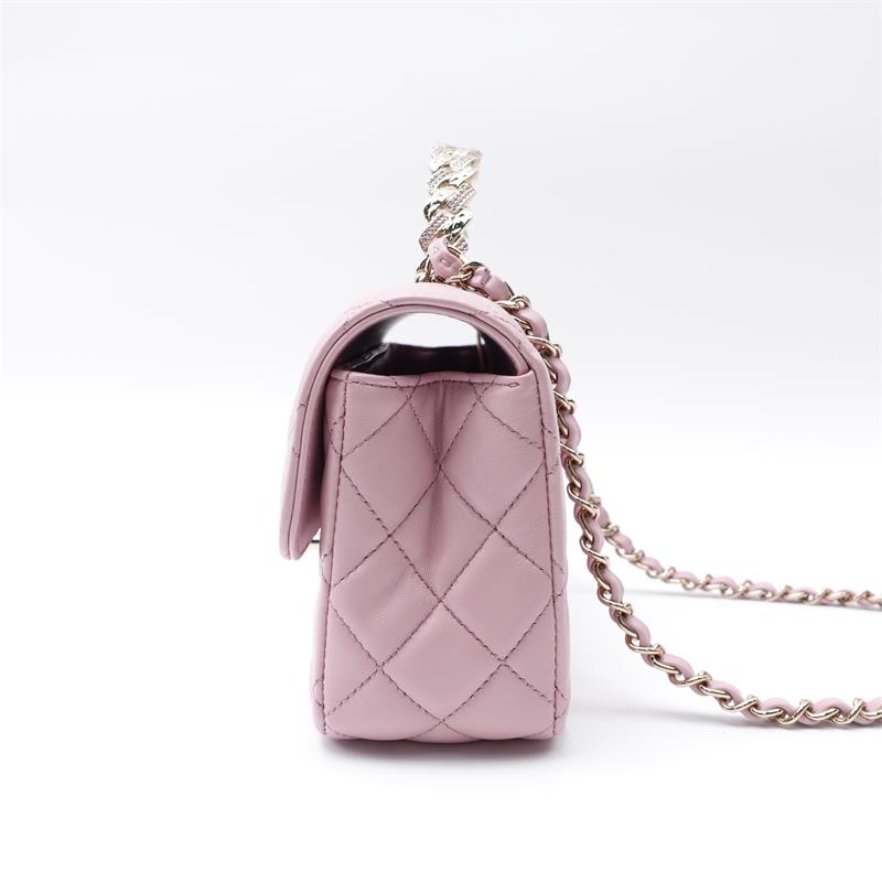 Pre-owned Chanel Pink Lambskin Shoulder Bag