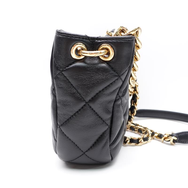 Pre-owned Chanel Black Calfskin Shoulder Bag