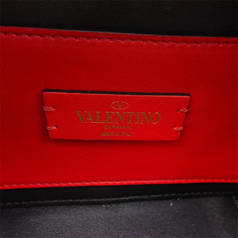 Pre-owned Valentino Vlogo White Calfskin Shoulder Bag-HZ