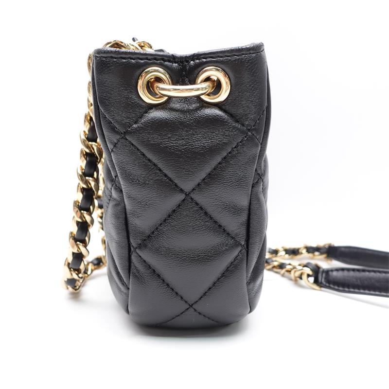 Pre-owned Chanel Black Calfskin Shoulder Bag