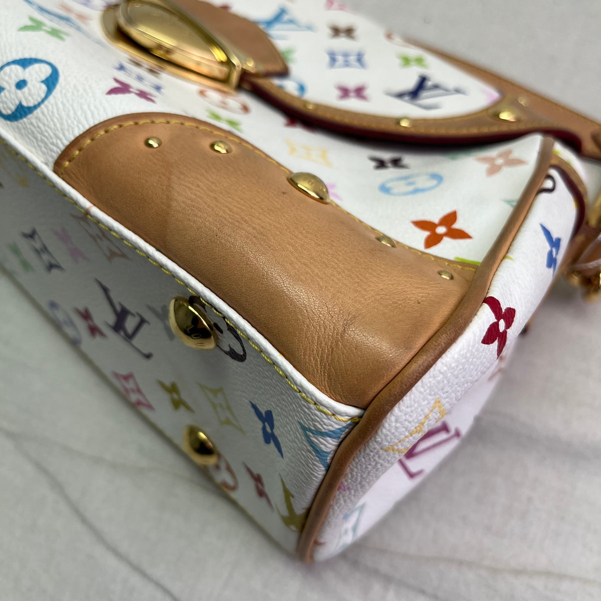 Pre-Owned Louis Vuitton Marilyn White Multicolor Canvas Shoulder Bag T10463362