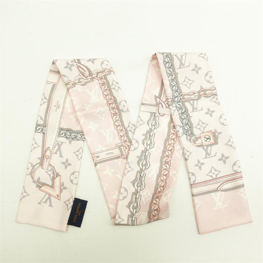 【DEAL】Louis Vuitton Pink Silk scarf