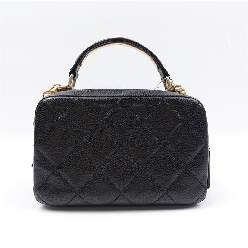 Pre-owned Chanel Black Calfskin Shoulder Bag