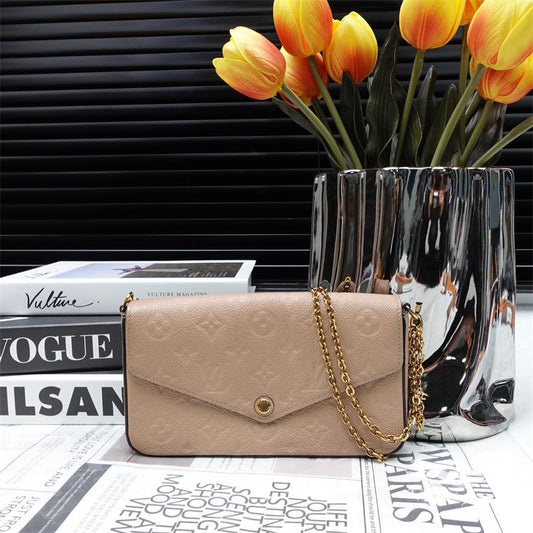 Pre-owned Louis Vuitton POCHETTE FELICIE Beige Clafskin Shoulder Bag