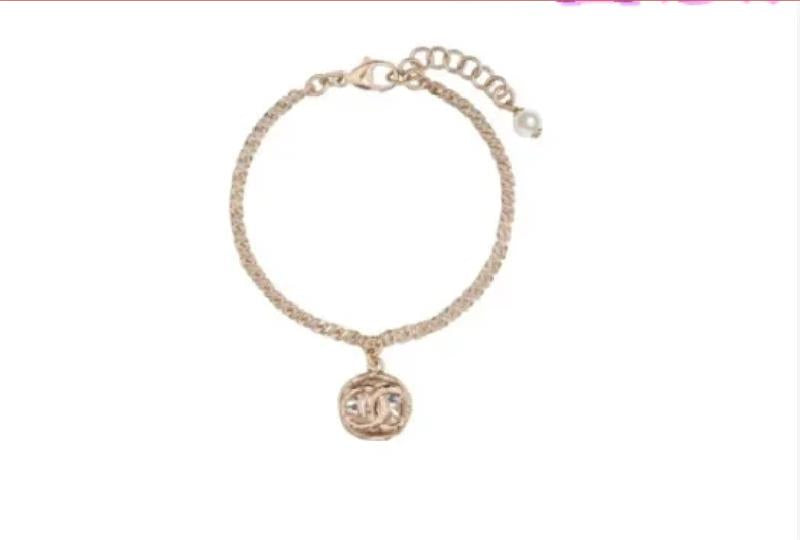 【Deal】Pre-owned Chanel Golden Alloy Diamond  Bracelets-TS