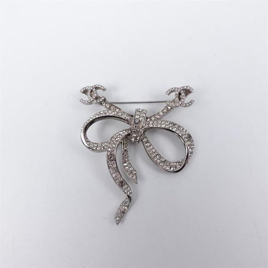 【Deal】Pre-owned Chanel Silver Alloy Diamond Brooch-TS