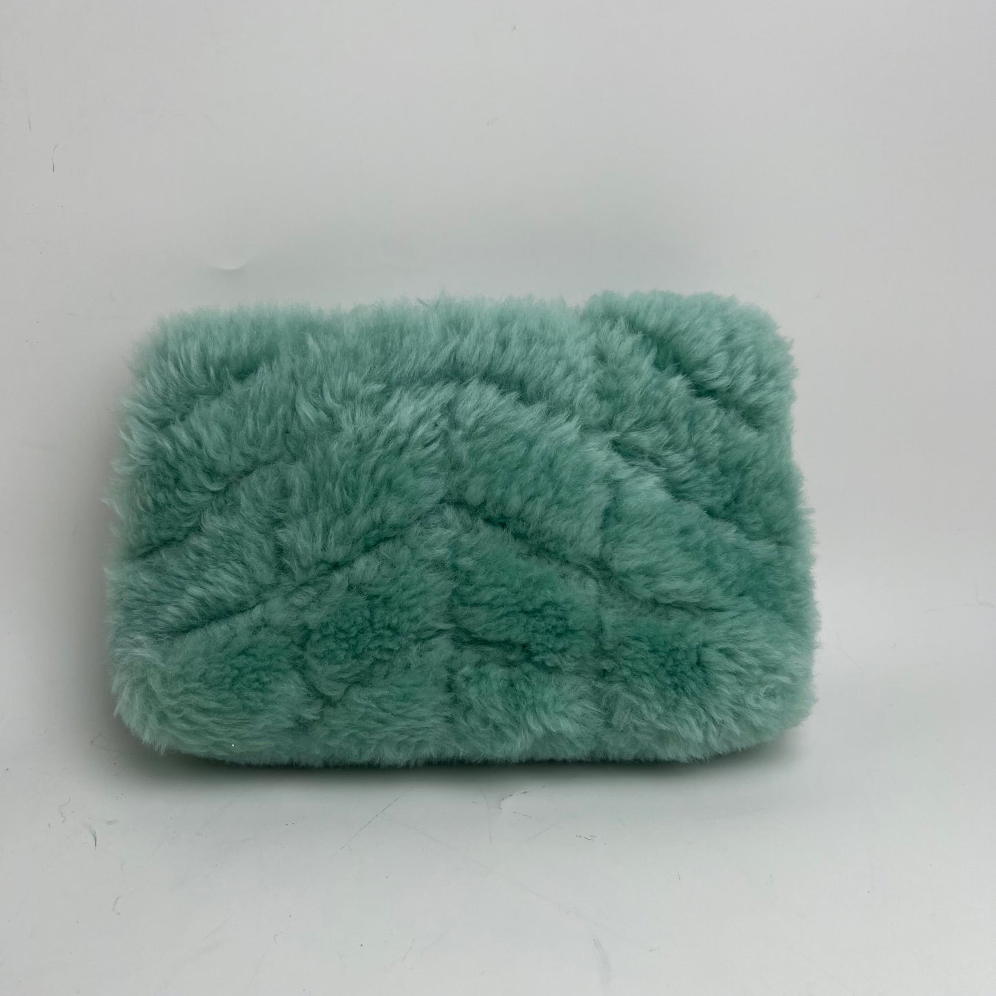 [Deal]Pre-owned Saint Laurent Puffer Clutches & Wristlets Green Clutch - TS